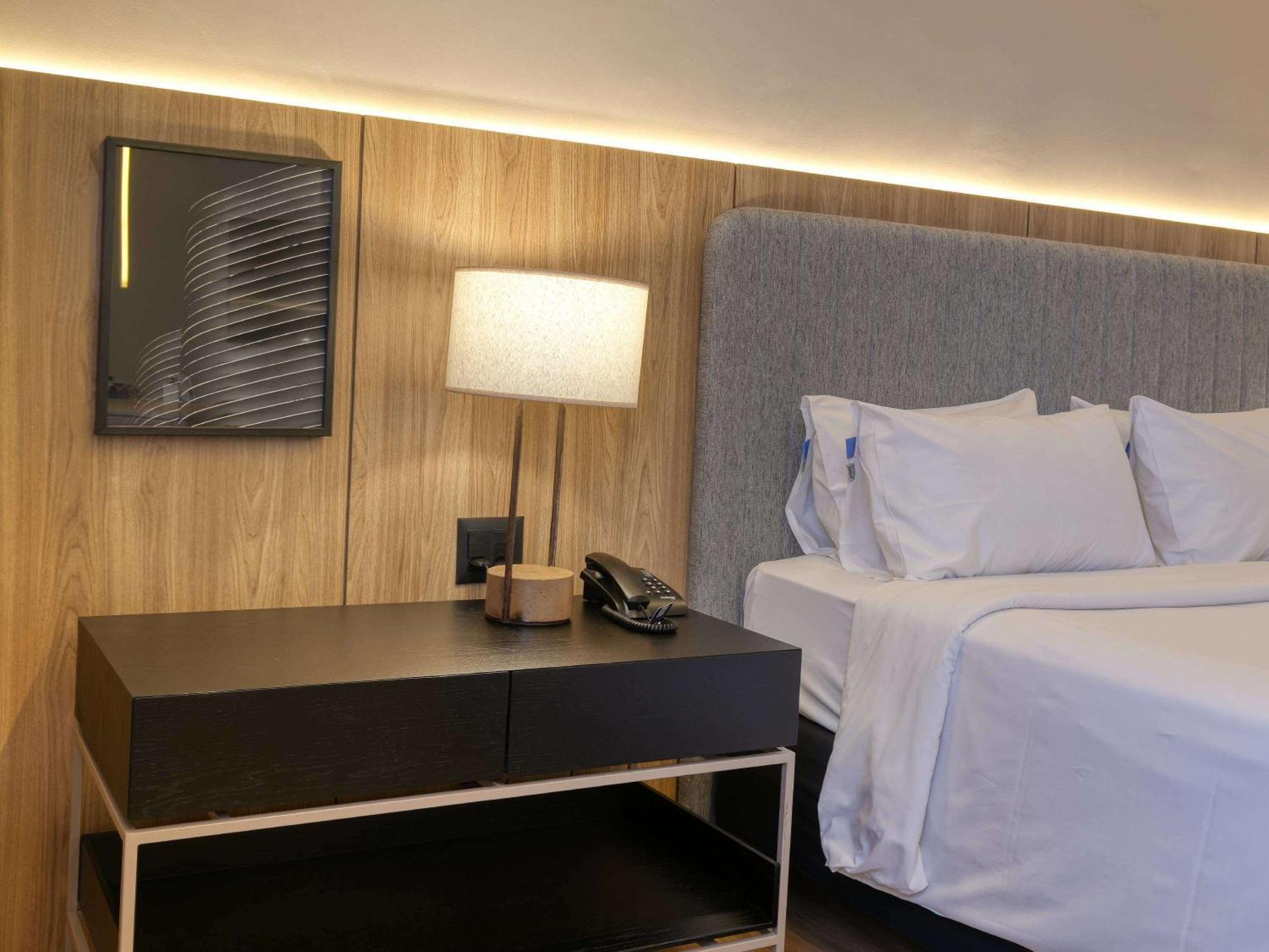 Hotel Mercure Belo Horizonte Da Serra 4*